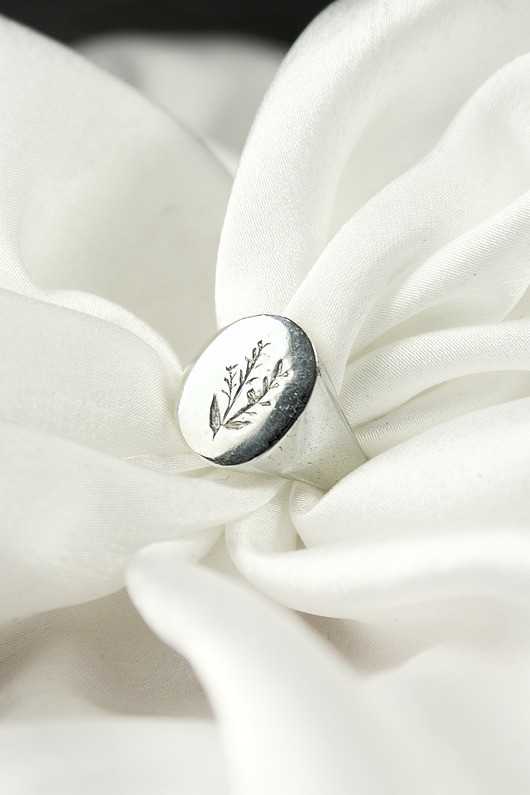 pierścionki srebrne Srebrny sygnet Veil, ręczny grawer lawendy, solidne srebro 925, 8g