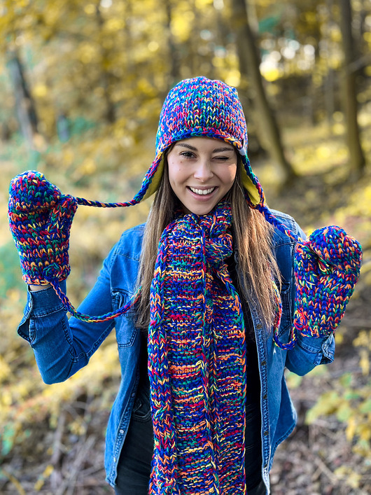szale damskie SZAL MERINO 50% ,,Pokojowe granaty szalik"