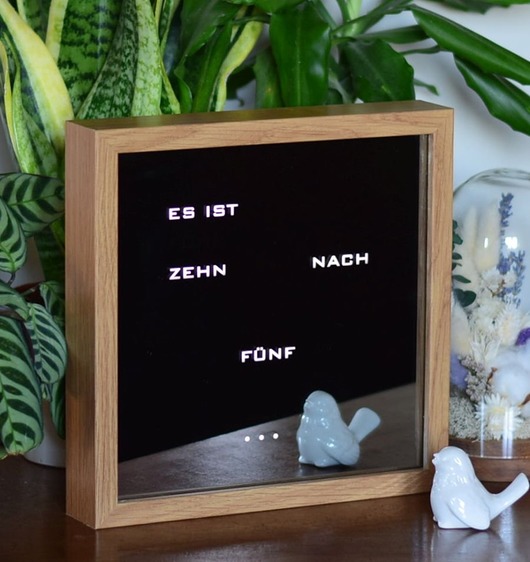 zegary Word Clock - zegarek słowny  j. niemiecki