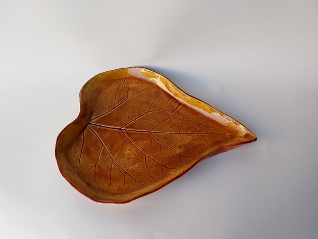 patery i talerze Patera ceramiczna liść