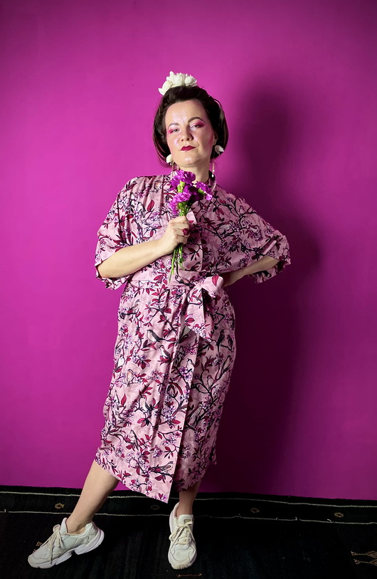 sukienki midi damskie KIMONO długie/ sukienka kopertowa w kwiaty różowa, autorski wzór 100%wiskoza