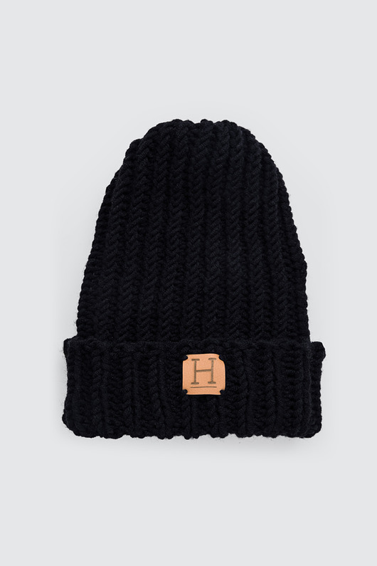 czapki damskie Czapka beanie z wełny merynosa handmade CZARNY