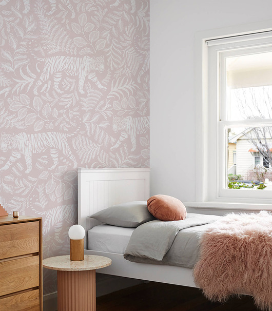 tapety i naklejki ścienne Tapeta Camouflaged Tiger Light Pink