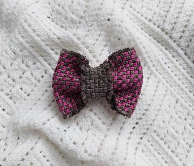 broszki Broszka kokarda tweed różowa
