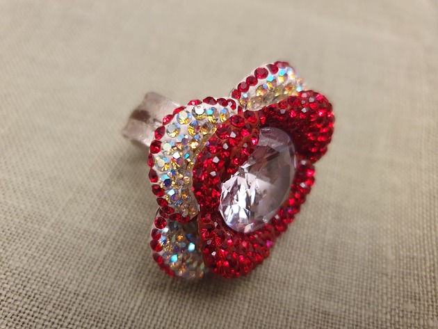 pierścionki - różne Pierścionek kwiat Swarovski