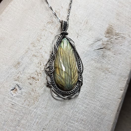 srebrne naszyjniki Labradoryt rzeźbiony S200