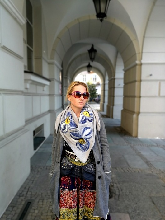 chusta filcowana, wełną malowana merynosy ruda klara