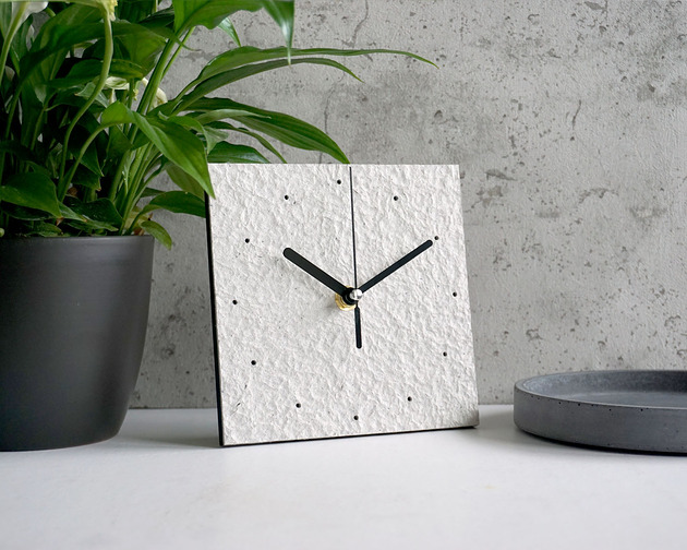 zegary Nowoczesny zegar w minimalistycznym stylu