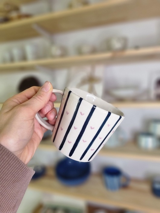kubki Kubek w paski i serduszka