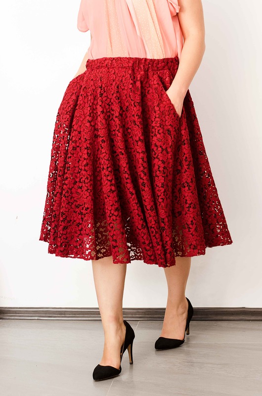 spódnice midi Czerwona spódnica maksi z koła koronkowa