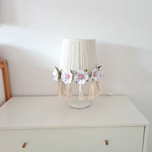 lampy do pokoju dziecka Lampka stołowa "Kwiatowe chowsty"