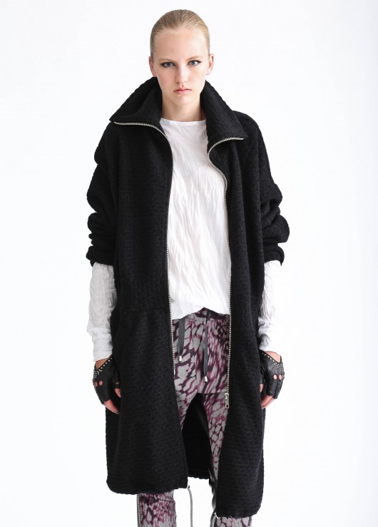 ZIP ON. black sweater Aga Guz