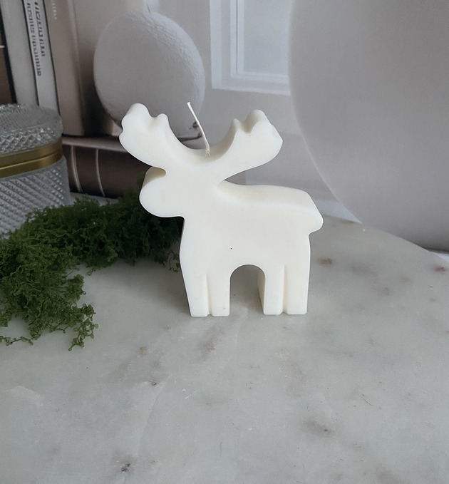 świeczniki i świece Świeca ekologiczna sojowa dekoracyjna "Renifer " 100x85mm