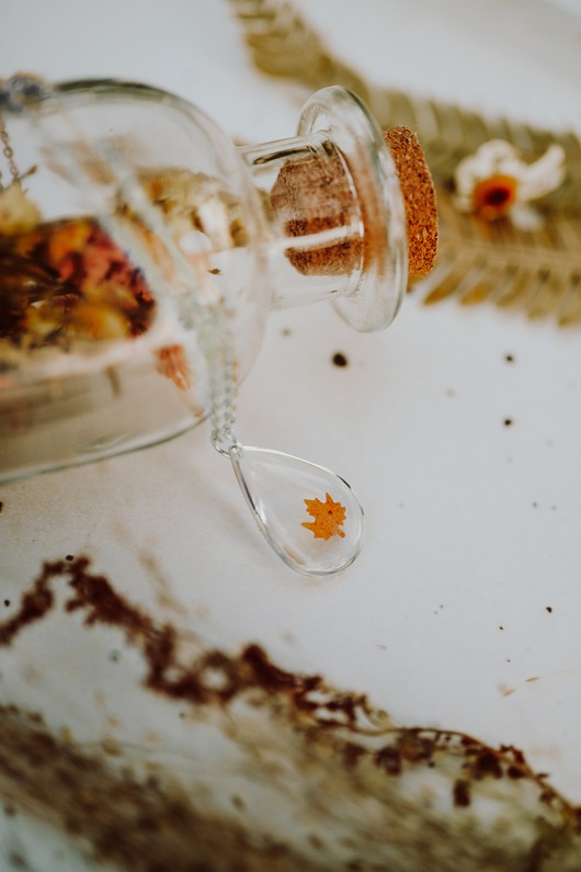 wisiory Jesienny naszyjnik łezka