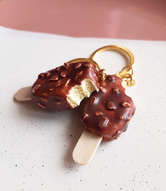 breloki Brelok lód magnum z masy plastycznej