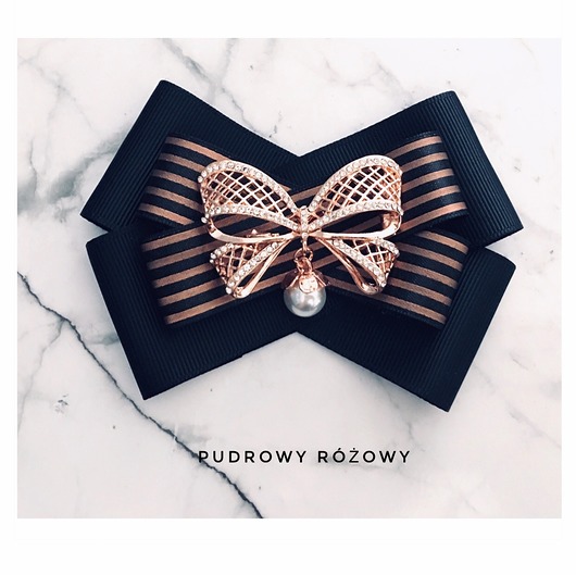 broszki Czarna Brosza z paskami i kokardą  Rose Gold