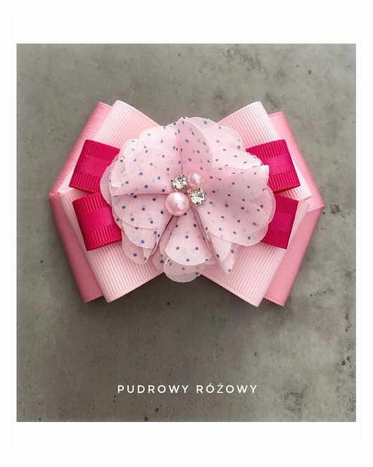 broszki Kwiatowa Kolekcja z tiulowym kwiatkami  3d