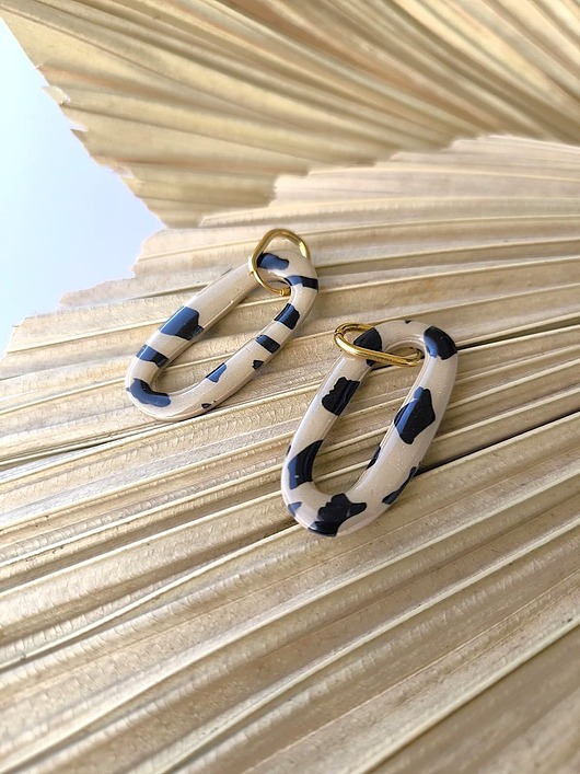 kolczyki z masy plastycznej Loopy kolczyki w PANTERKĘ