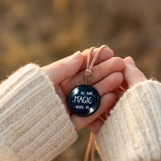 chokery Magic Inside