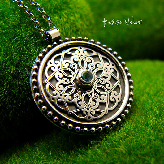 wisiory Naszyjnik Mandala - Topaz Swiss Blue Srebro