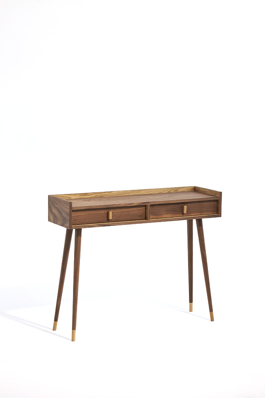 regały i półki Konsola orzechowa z szufladami. Mid Century