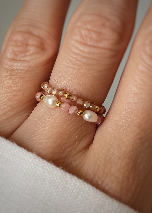 pierścionki elastyczne Zestaw dwóch pierścionków elastycznych rodochrozyt perła naturalna cyrkonia