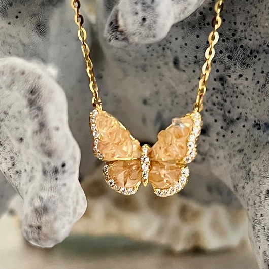 złote naszyjniki Motyl, motylek naszyjnik z cyrkoniami ze srebra pr. 925 pozłacany.