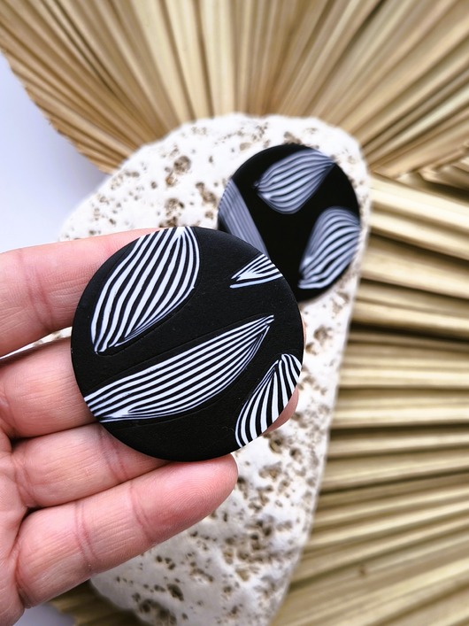 kolczyki z masy plastycznej Kolczyki koła B&W