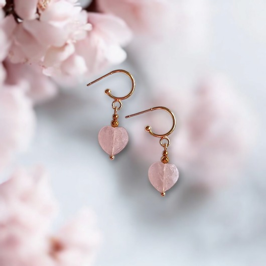 kolczyki z kamieniami Kolczyki serduszka KWARC TRUSKAWKOWY : wyjątkowy prezent