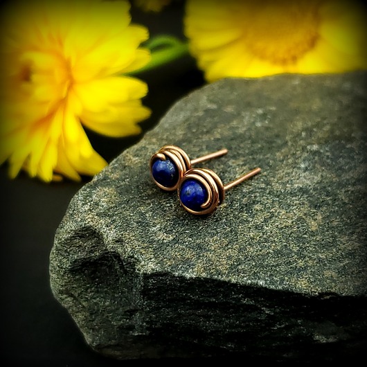 kolczyki wire wrapping Kolczyki sztyfty z lapis lazuli