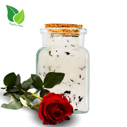 produkty do kąpieli Musujący puder kąpielowy Na Bogato z mlekiem kozim