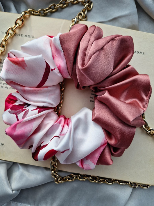 gumki do włosów Scrunchie Hibiscus XL - gumka do włosów satynowa różowa