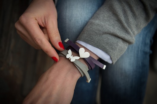 Fioletowa skórzana bransoletka ze srebrem ANDY POP. Biżuteria interaktywna