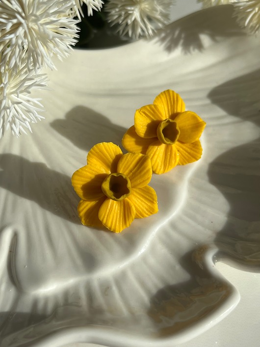 kolczyki z masy plastycznej Kolczyki "narcyz" handmade