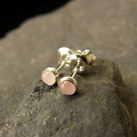 kolczyki z kamieniami Kolczyki Drobinki - Kwarc Różowy Srebro 3mm