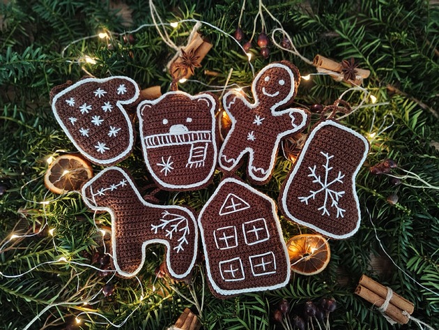 dekoracje świąteczne Zestaw szydełkowych pierniczków na choinkę