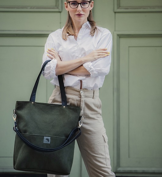 Torba w kolorze khaki z wodoodpornego nubuku Karolina Audycka