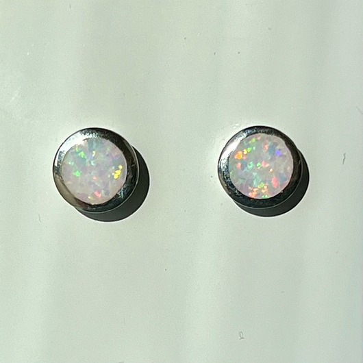 kolczyki srebrne Koła, kółka delikatne kolczyki z opalem rekonstruowanym srebro pr.925