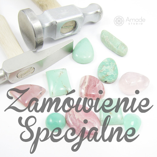 Piórka lśniące w słońcu Amade Studio