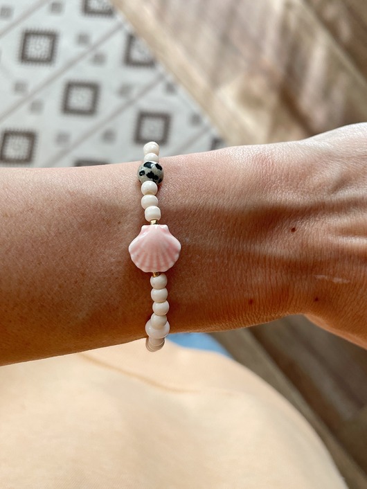 bransoletki ze szkła Bransoletka na gumce SEASHELL CREAM