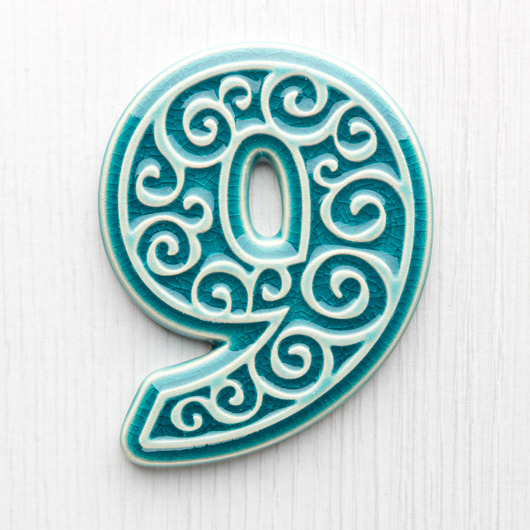 napisy dekoracyjne i tabliczki Numer mieszkania - ceramiczna cyfra 9 turkusowa, wys.8 cm