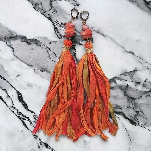 kolczyki chwosty UNIKATOWE kolczyki chwosty : jedwab : bardzo długie : Sari 011