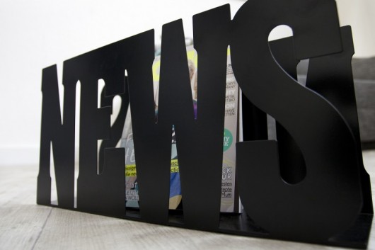 Gazetnik News Black 20cm (Z21900) Home Design