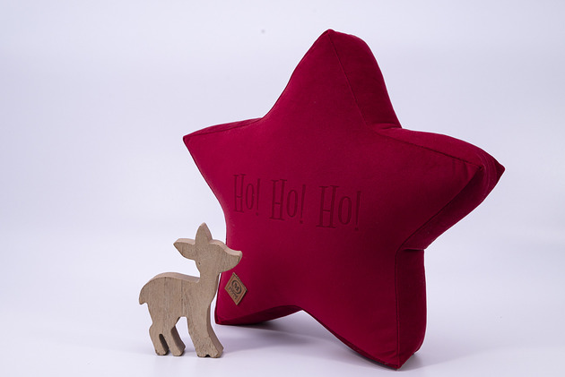 dekoracje świąteczne Poduszka dekoracyjna gwiazdka, świąteczna velvetowa - grawer HO! HO! HO!