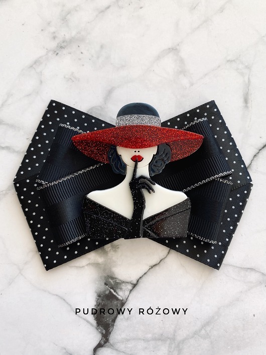 broszki Kolekcja Pop Art Dama Brosza z Damą 1 szt