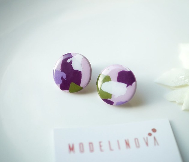 KOLCZYKI okrągłe sztyfty fiolet moro MODELINOVA