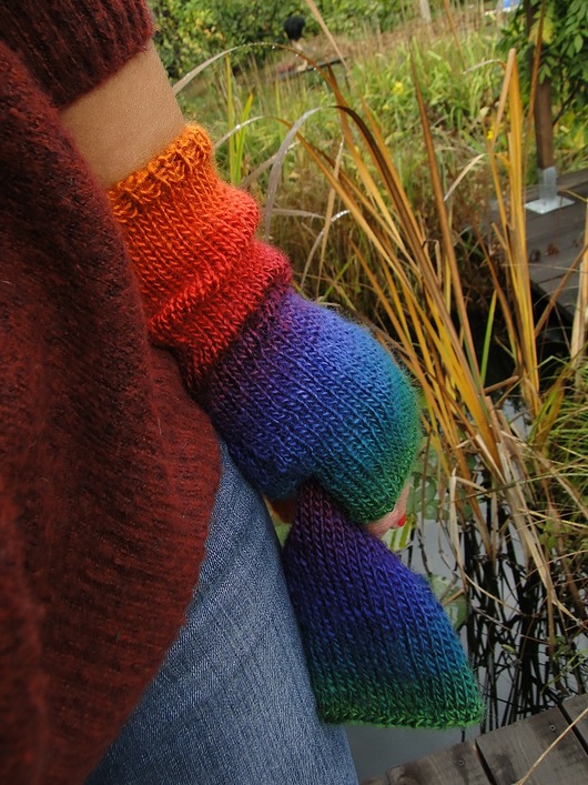 ciemna tęcza / mitenki  agat handmade
