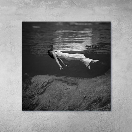 fotografia Plakat Vintage - Pływająca, fot. Toni Frissell