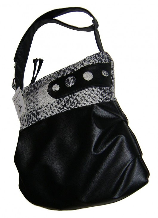 >>FourB&Black2<< Renifereq