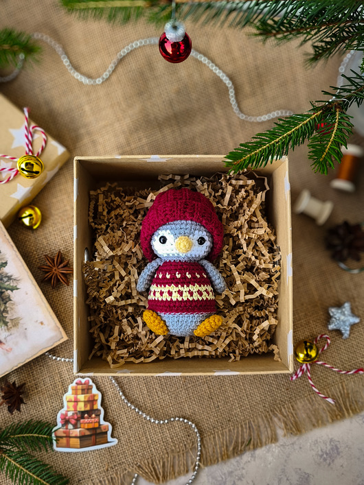 misie i maskotki Mały pingwinek w pudełku, Zabawka na prezent, Prezent dla dziecka